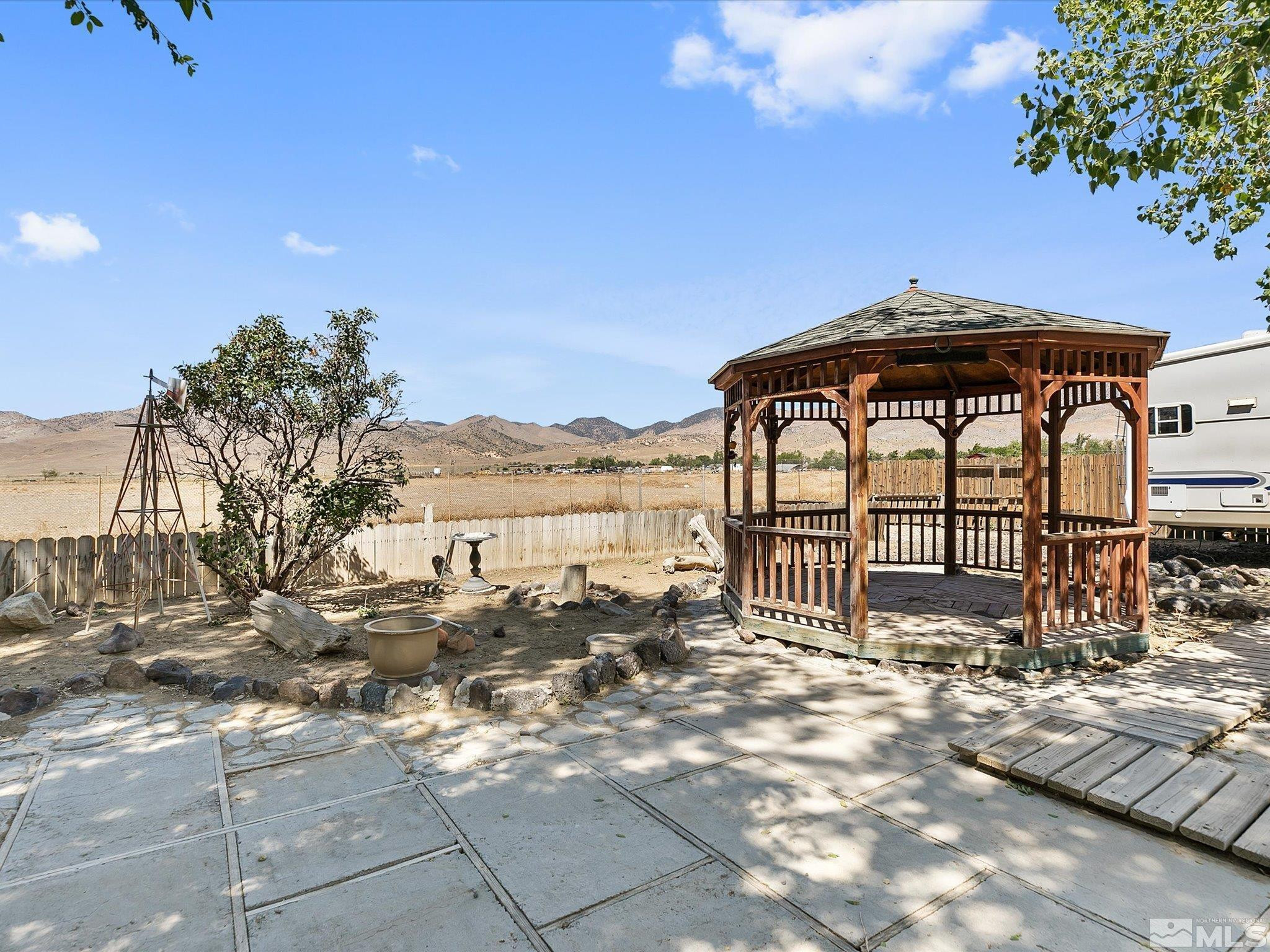 569 Yellow Jacket Road