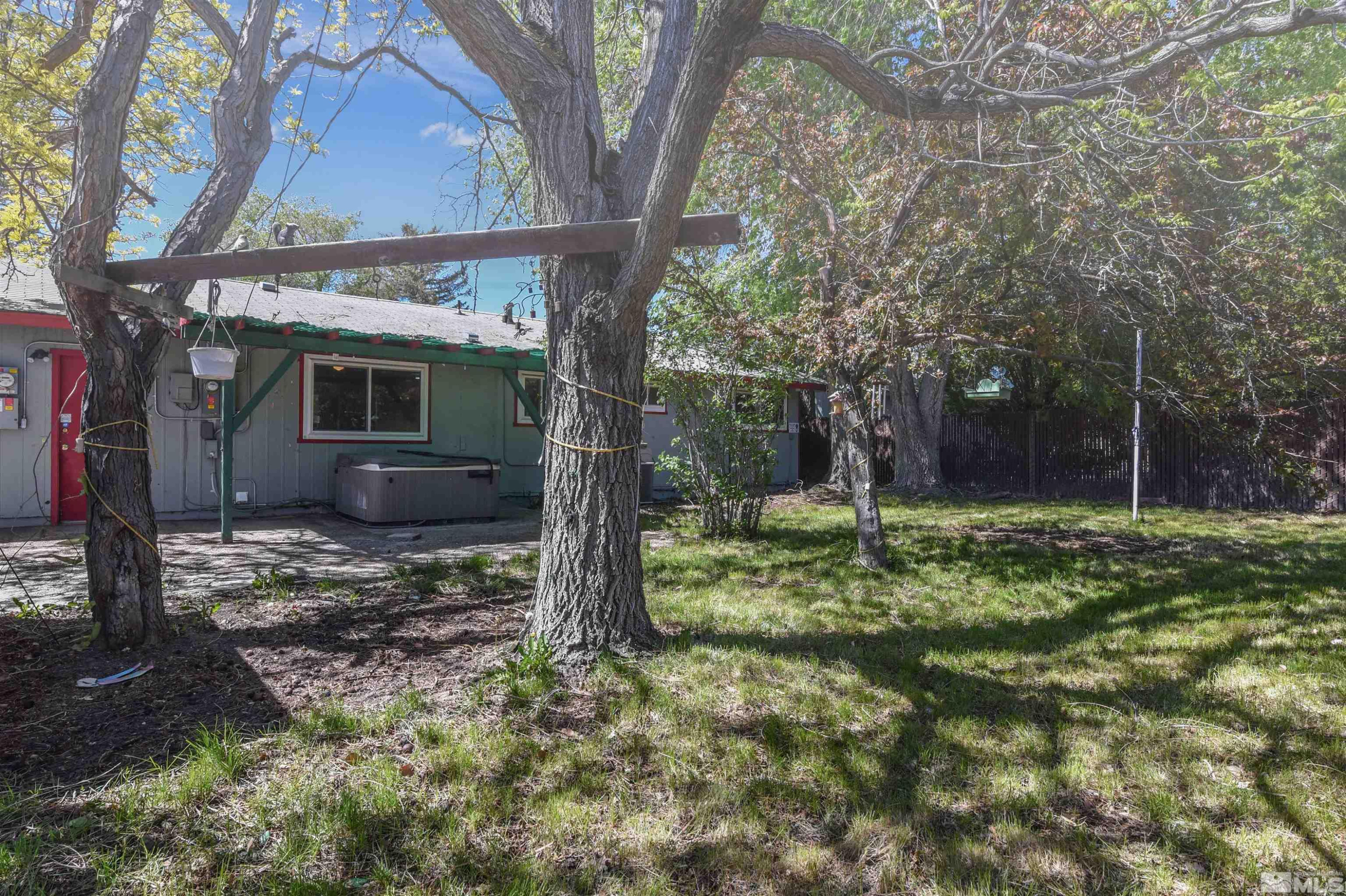 1116 Tamarisk Street
