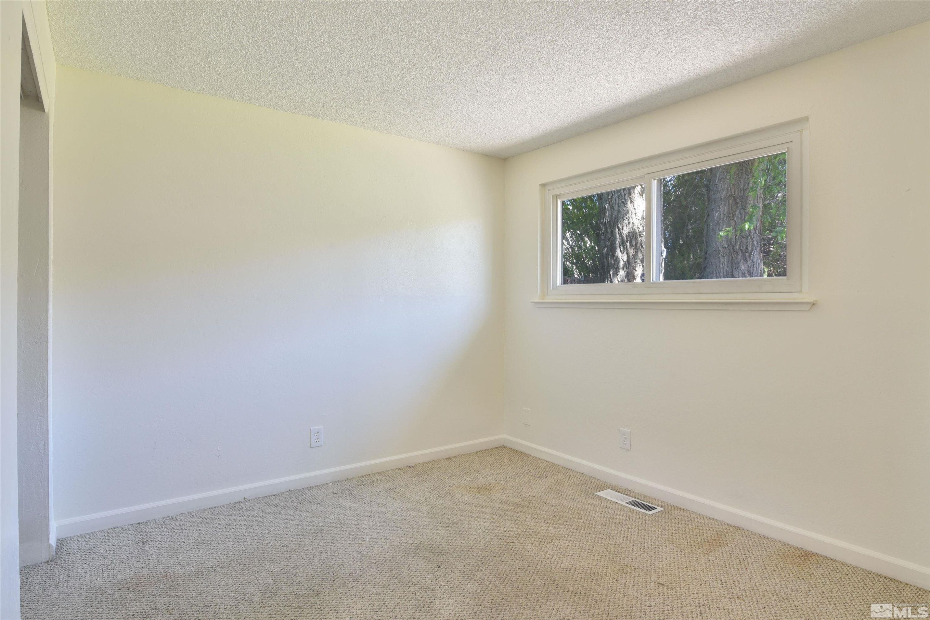 1116 Tamarisk Street