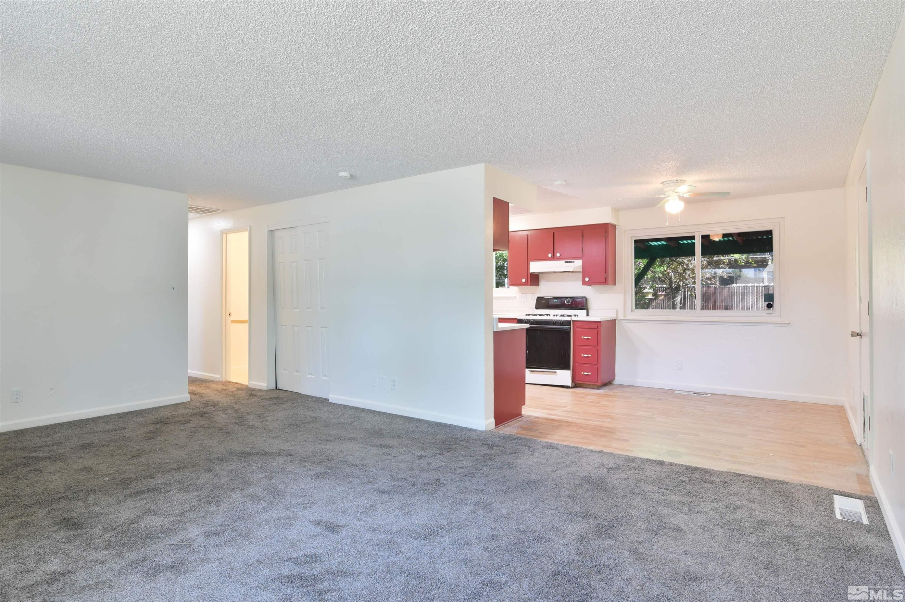 1116 Tamarisk Street