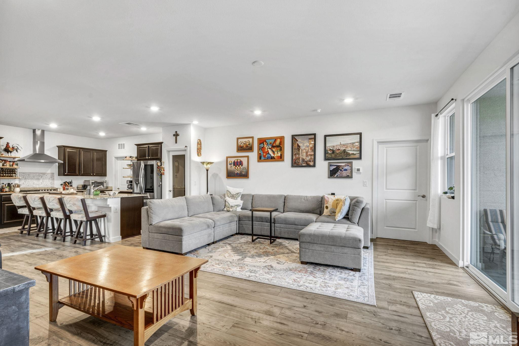 8340 Fenhollow Drive