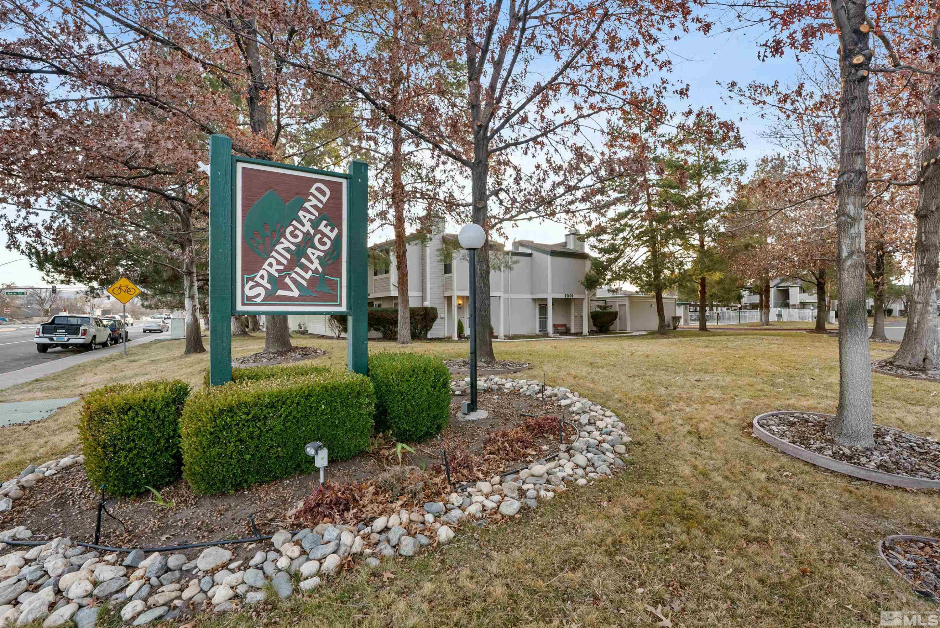 2445 Sycamore Glen Drive, 6