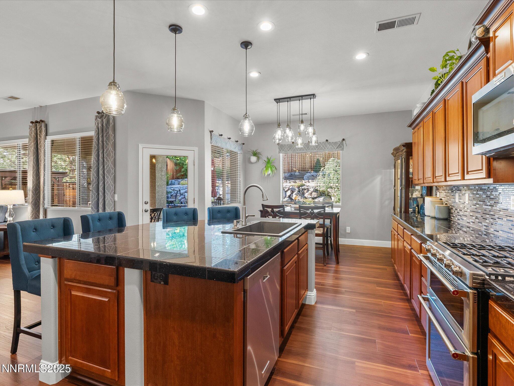 1486 Lambrays Court