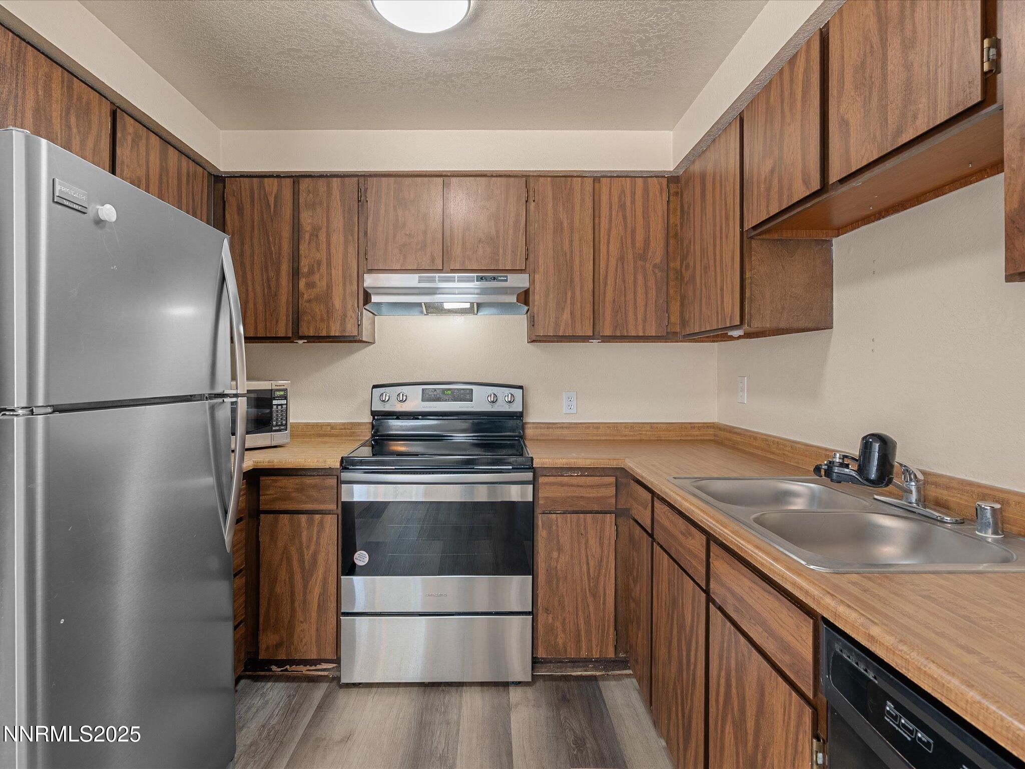 13530 Fort Sage Court