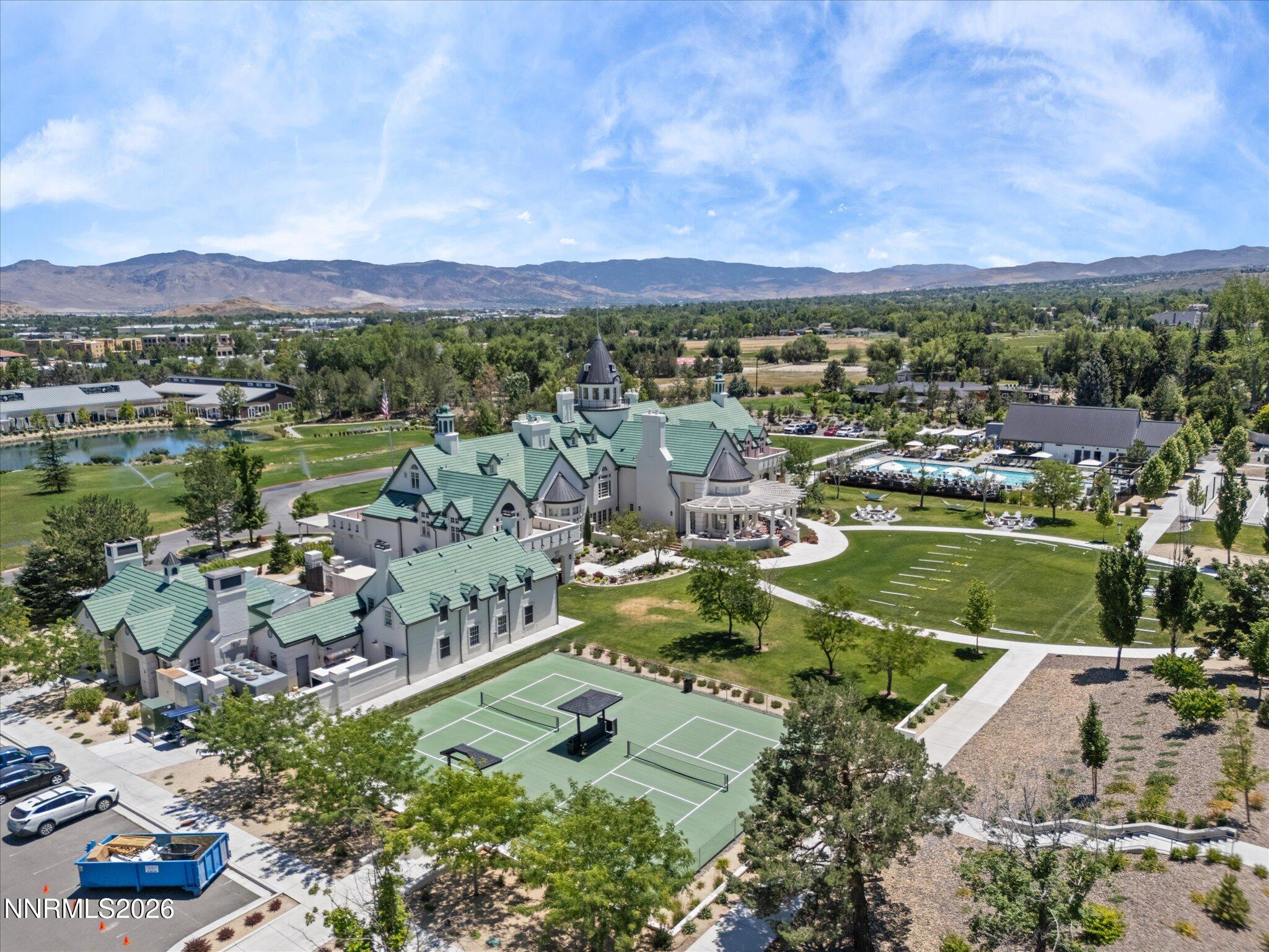 724 Marewood Trail
