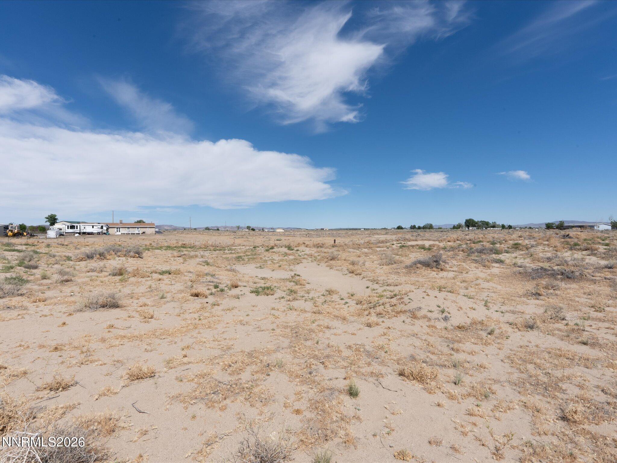 2535 E 7th Street, 17