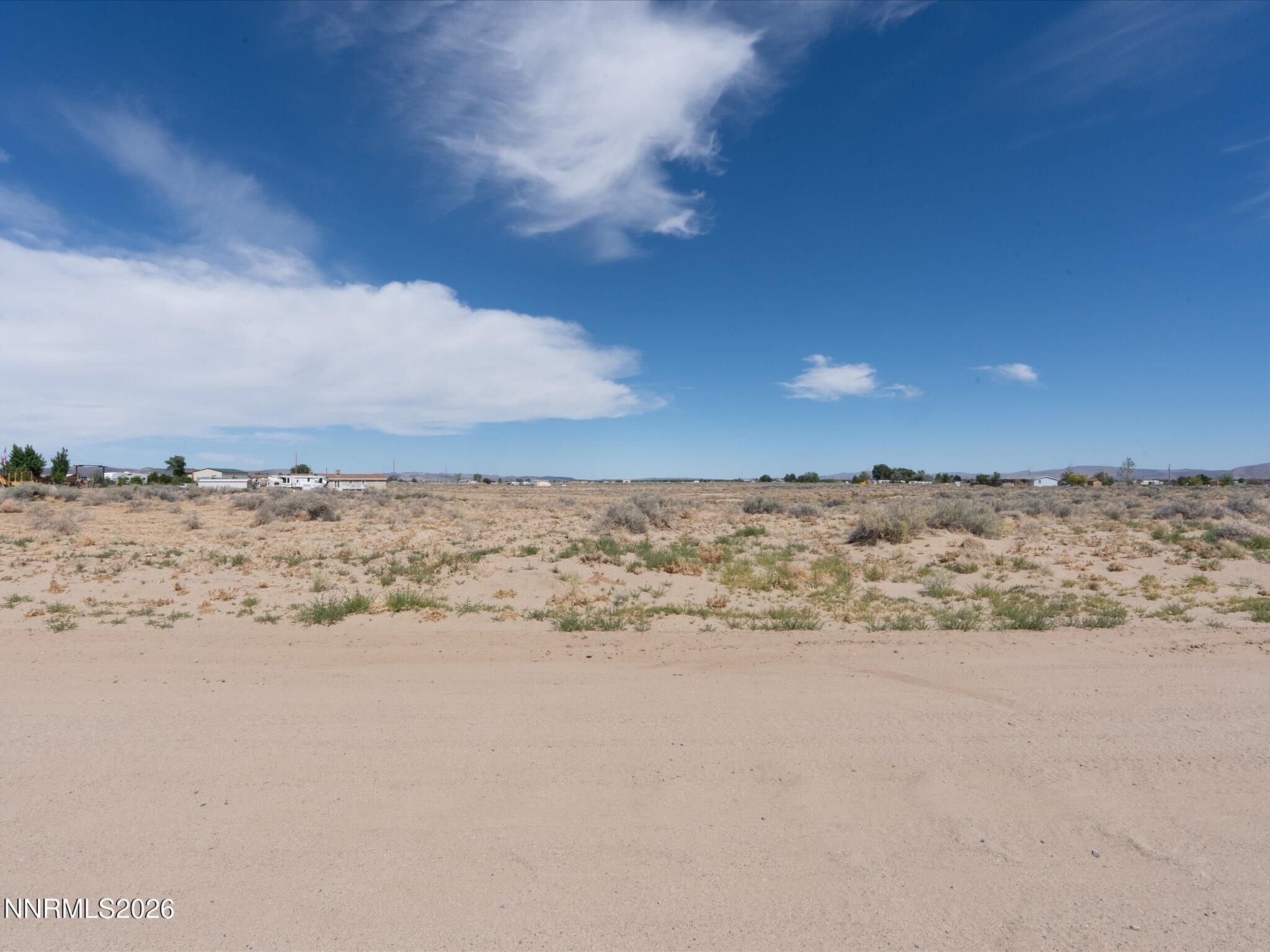 2535 E 7th Street, 17