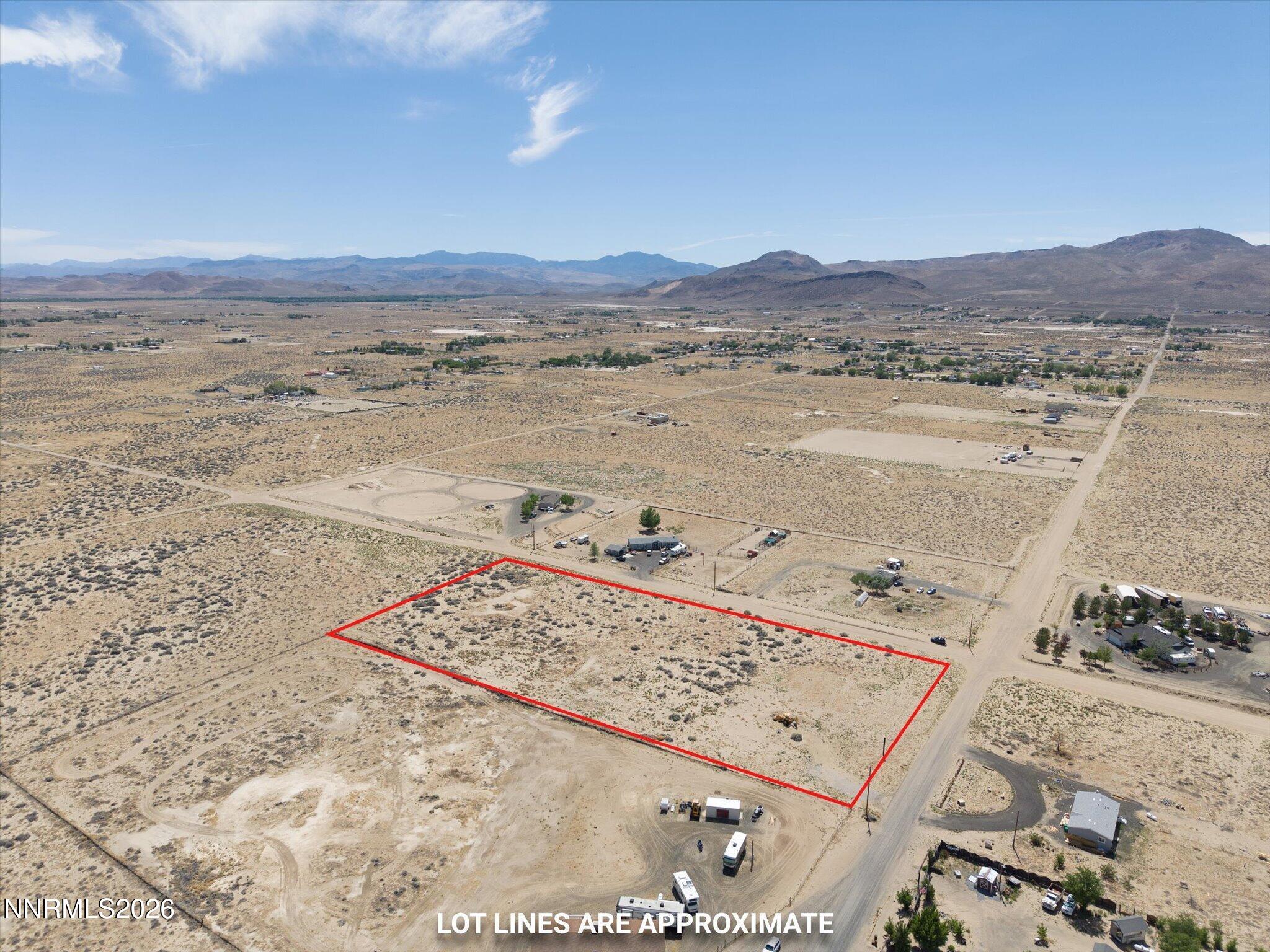 2535 E 7th Street, 17
