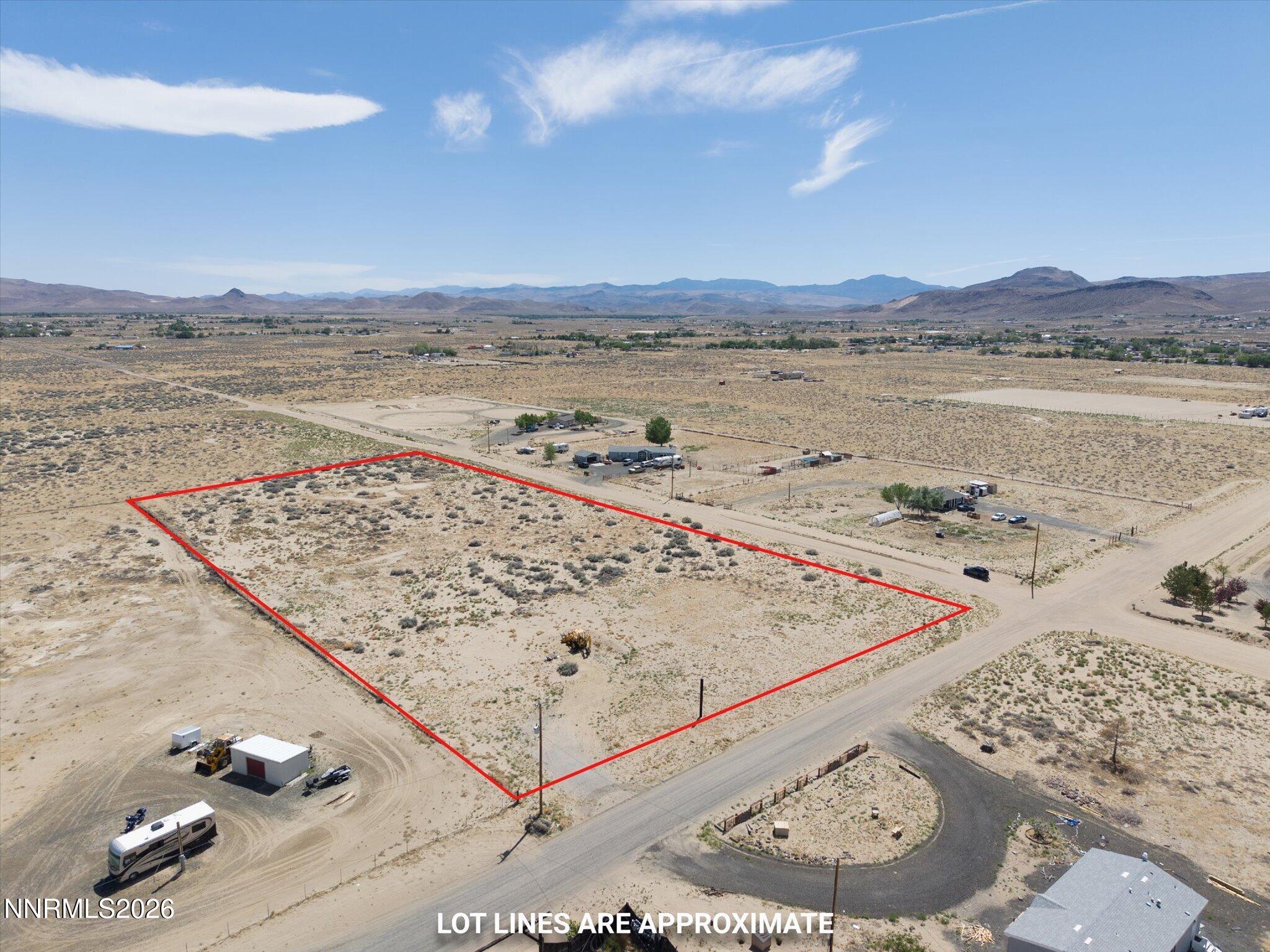 2535 E 7th Street, 17