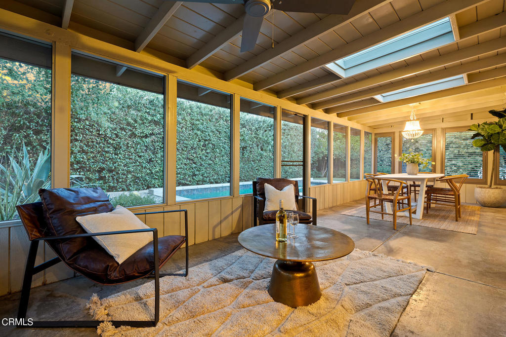 141 W Bonita Avenue