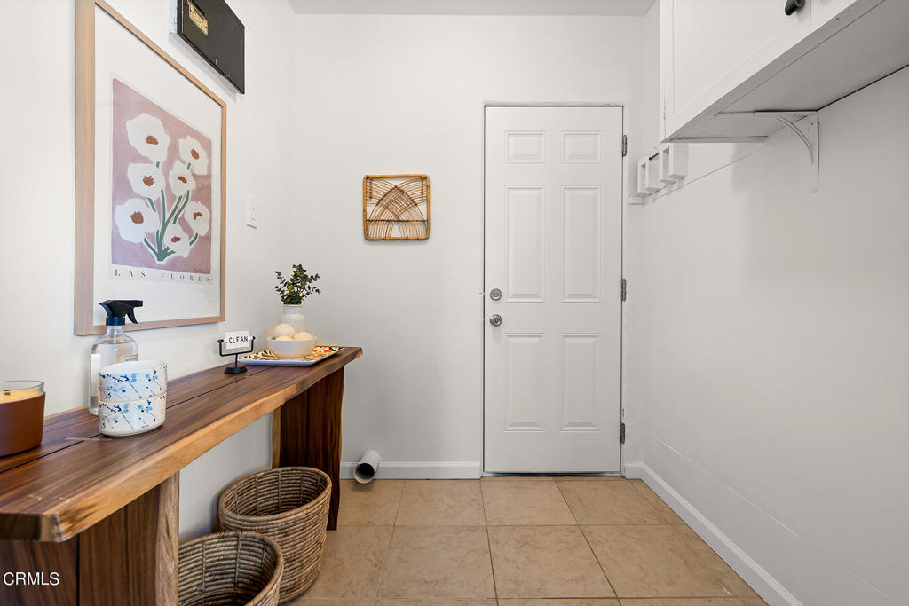 901 Mountain View Terrace