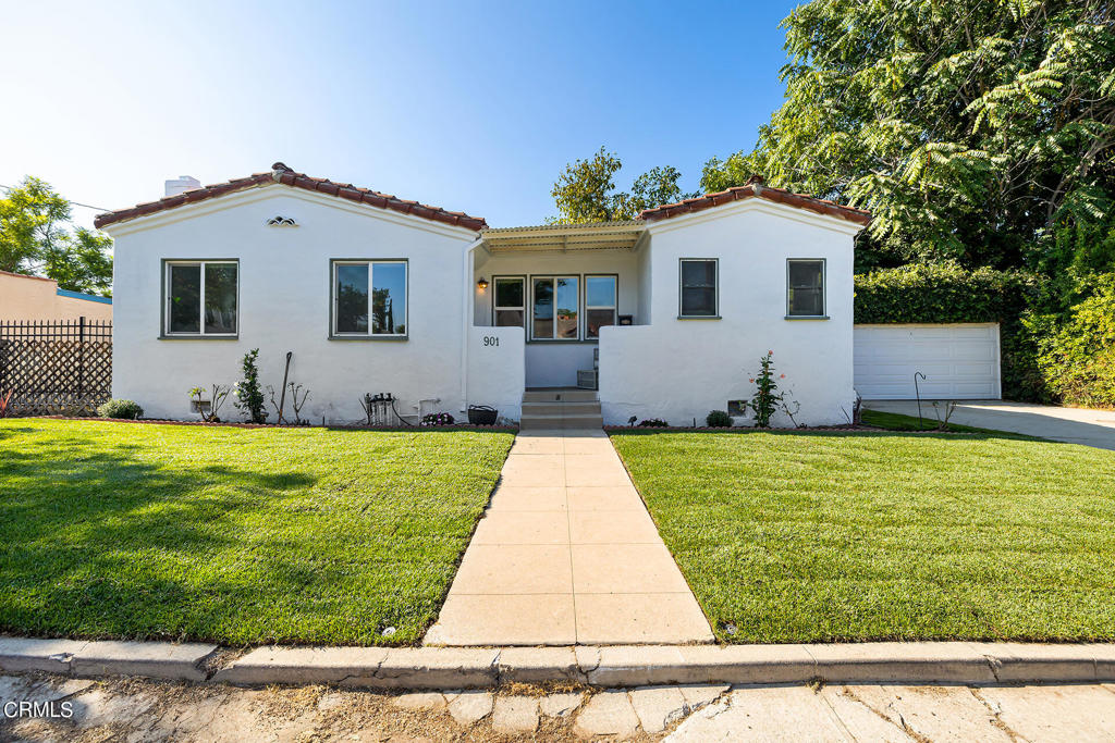 901 Mountain View Terrace