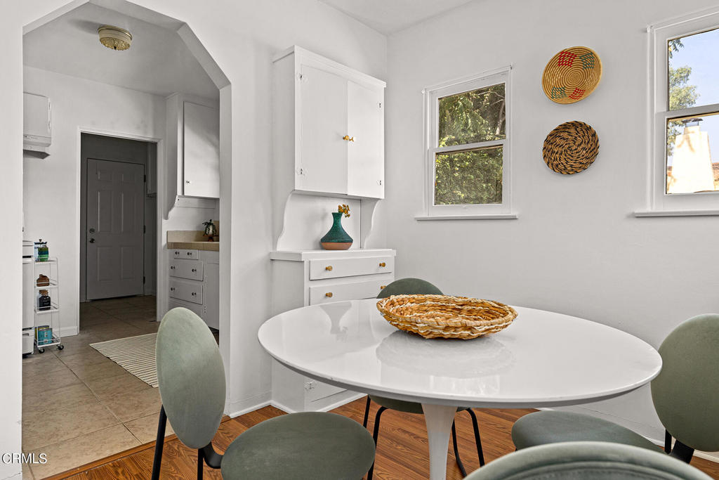 901 Mountain View Terrace