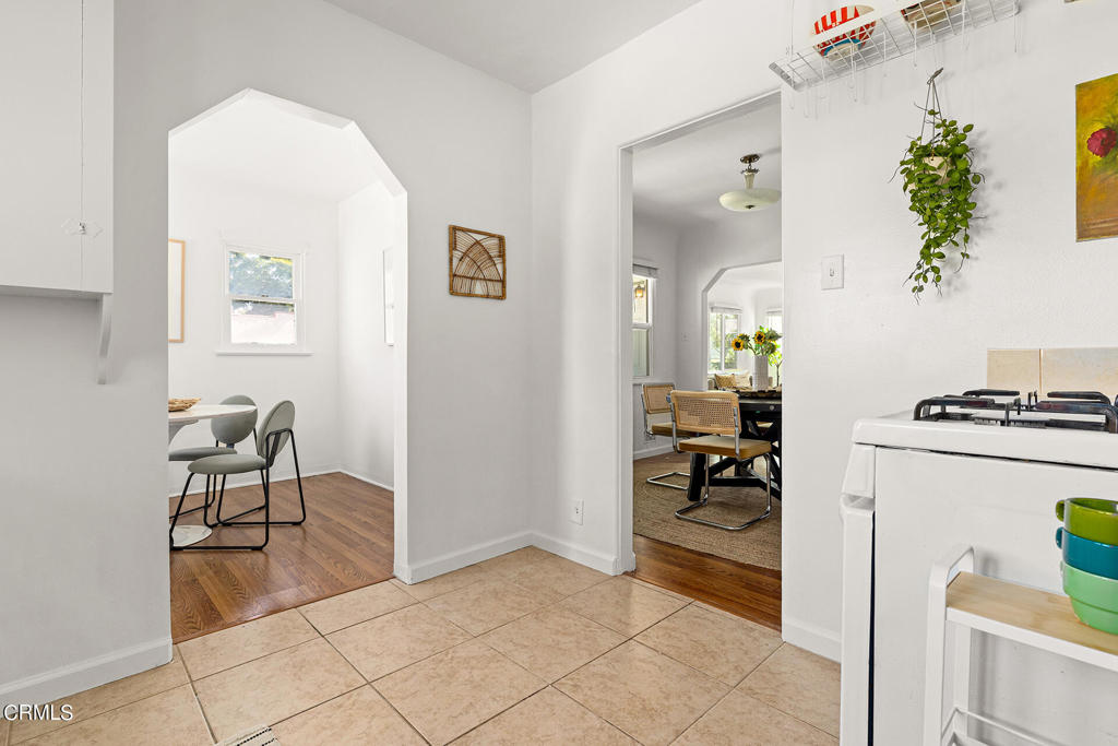 901 Mountain View Terrace