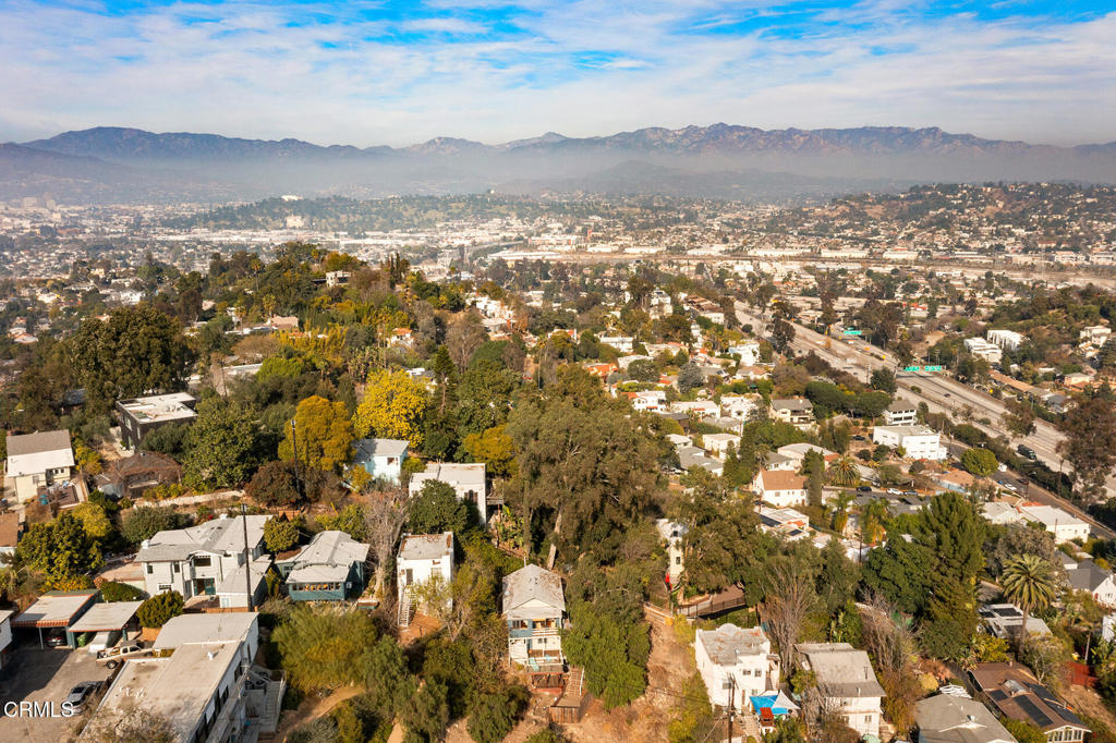 2319 W Loma Vista Place