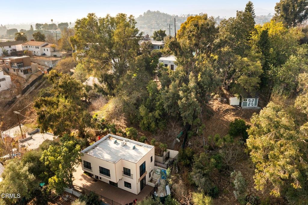 2319 W Loma Vista Place