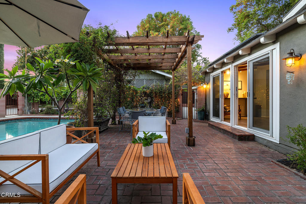 525 N Michillinda Avenue