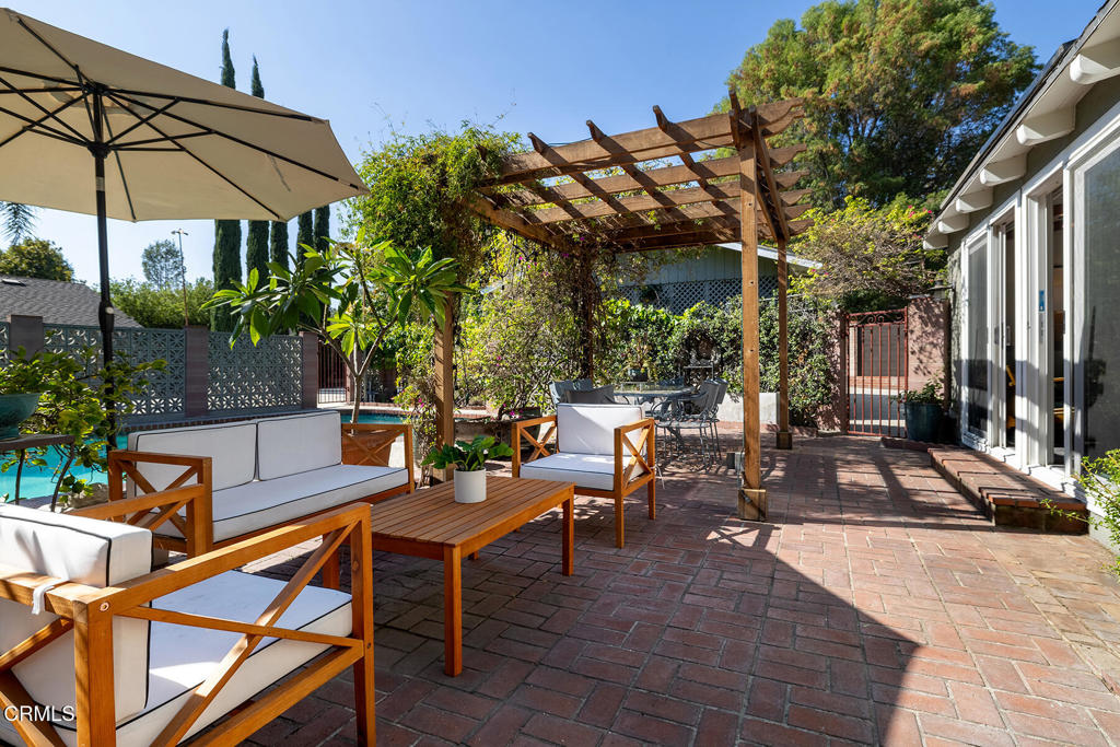 525 N Michillinda Avenue