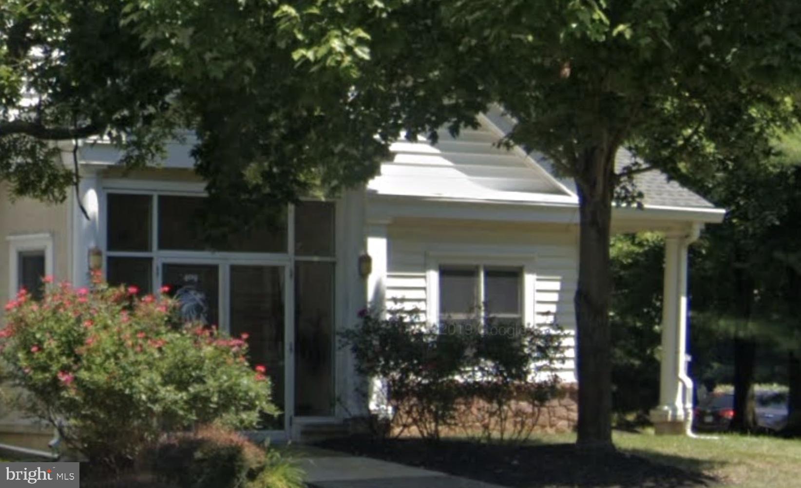 410 FLORAL VALE BOULEVARD