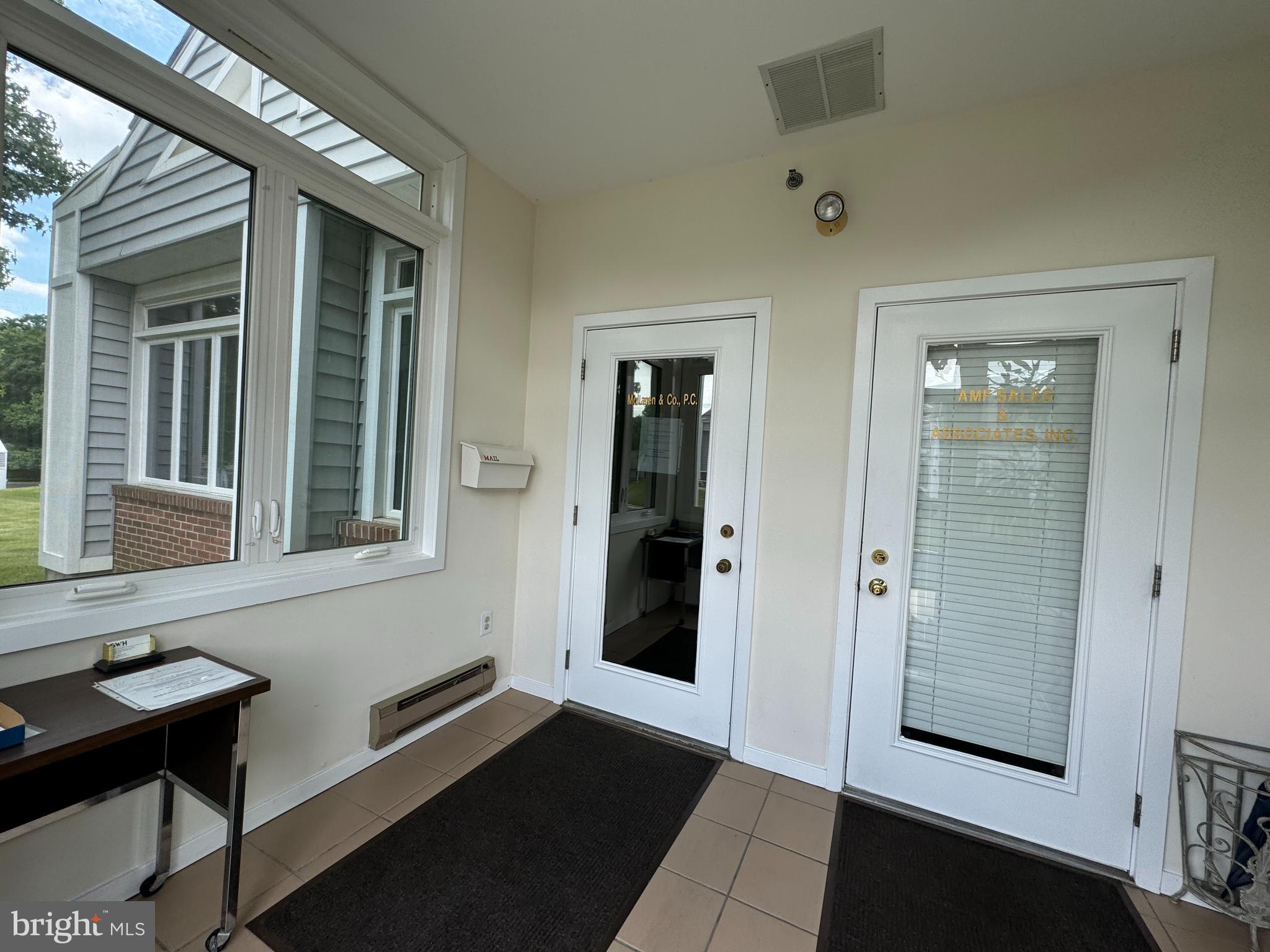 504 CORPORATE DRIVE W W