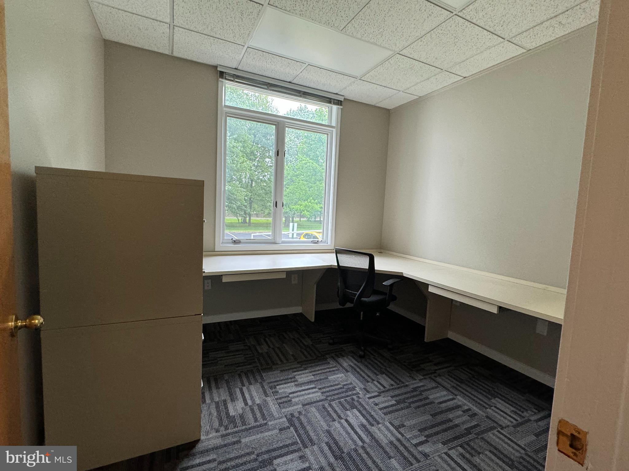 603 CORPORATE DRIVE W W