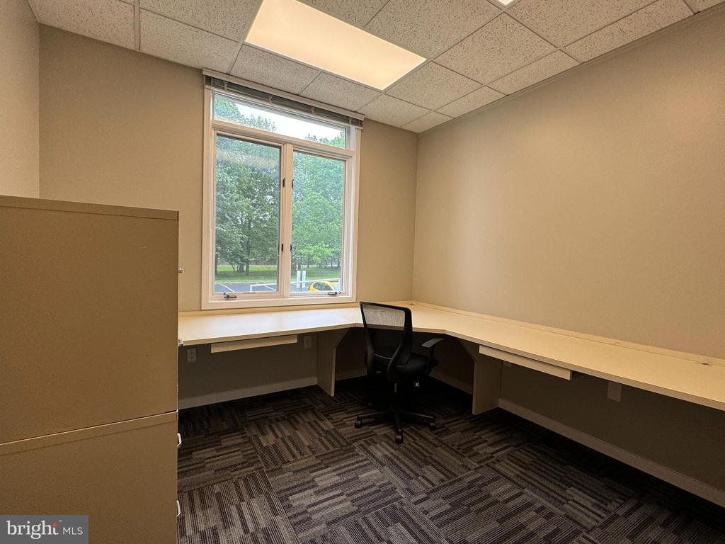 603 CORPORATE DRIVE W W