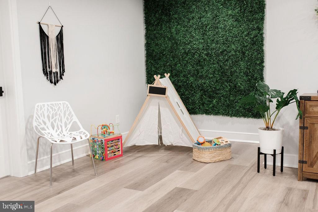 4 TERRY DRIVE DR SUITE