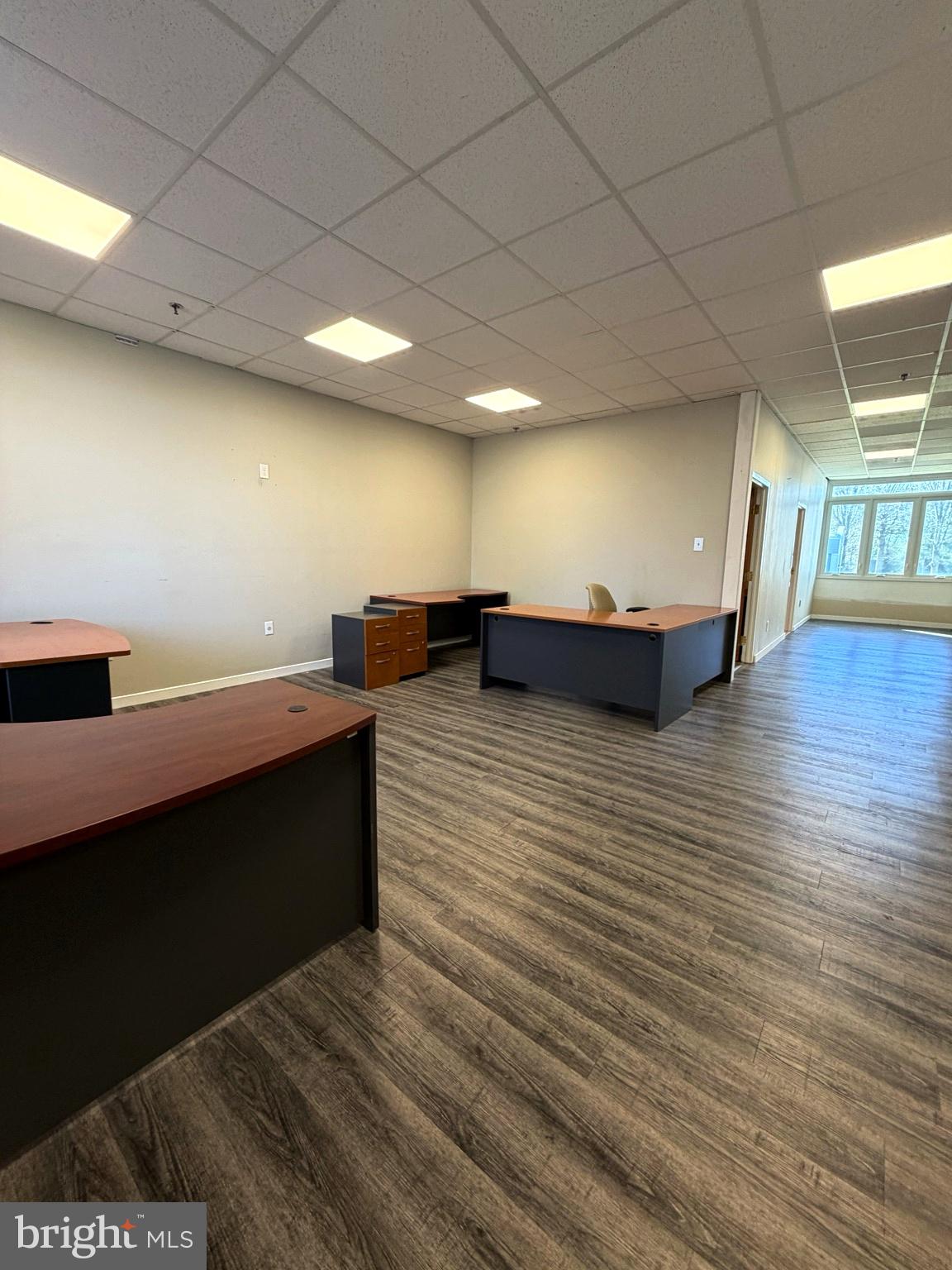 304 CORPORATE DRIVE E E