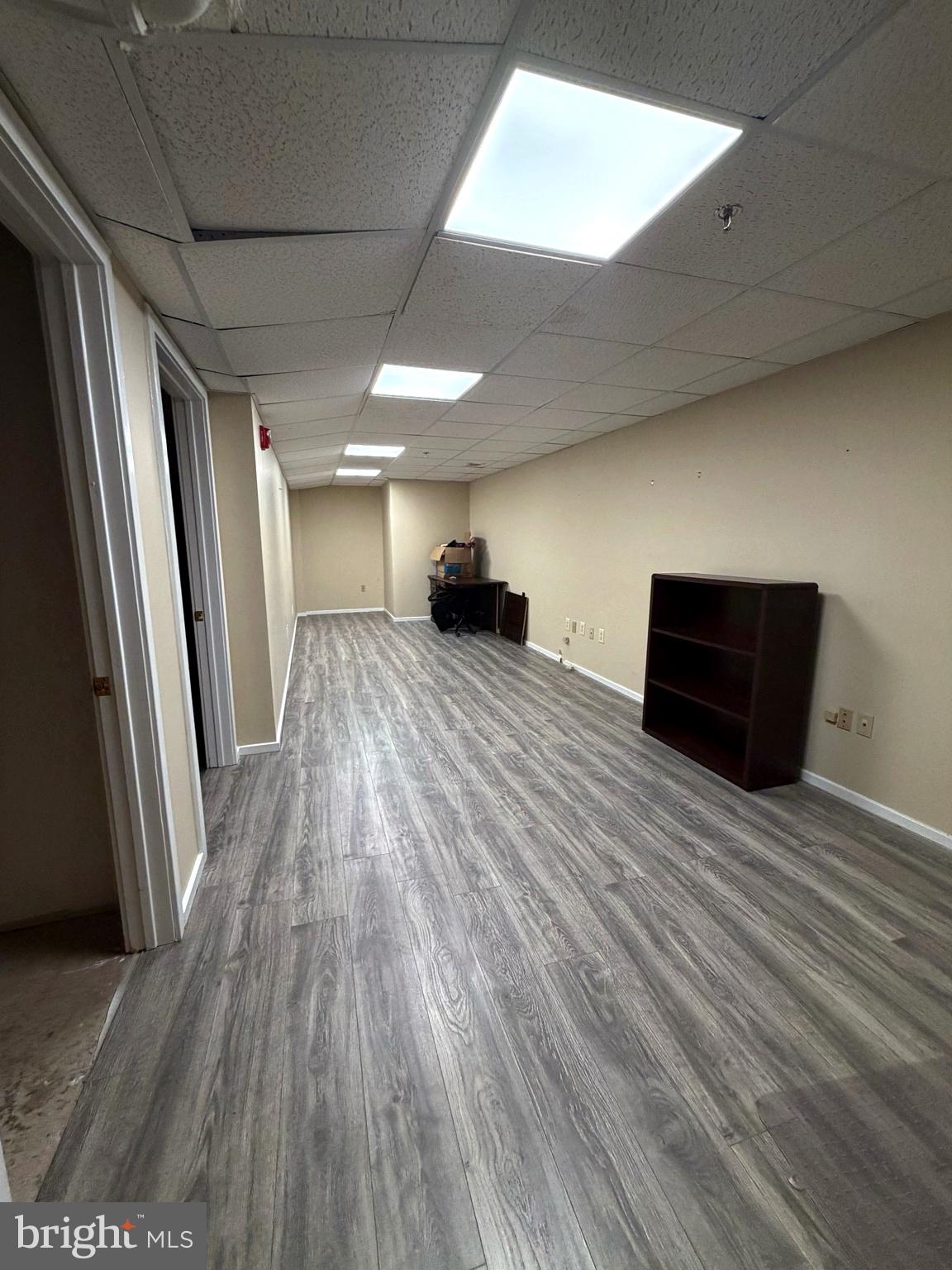 304 CORPORATE DRIVE E E