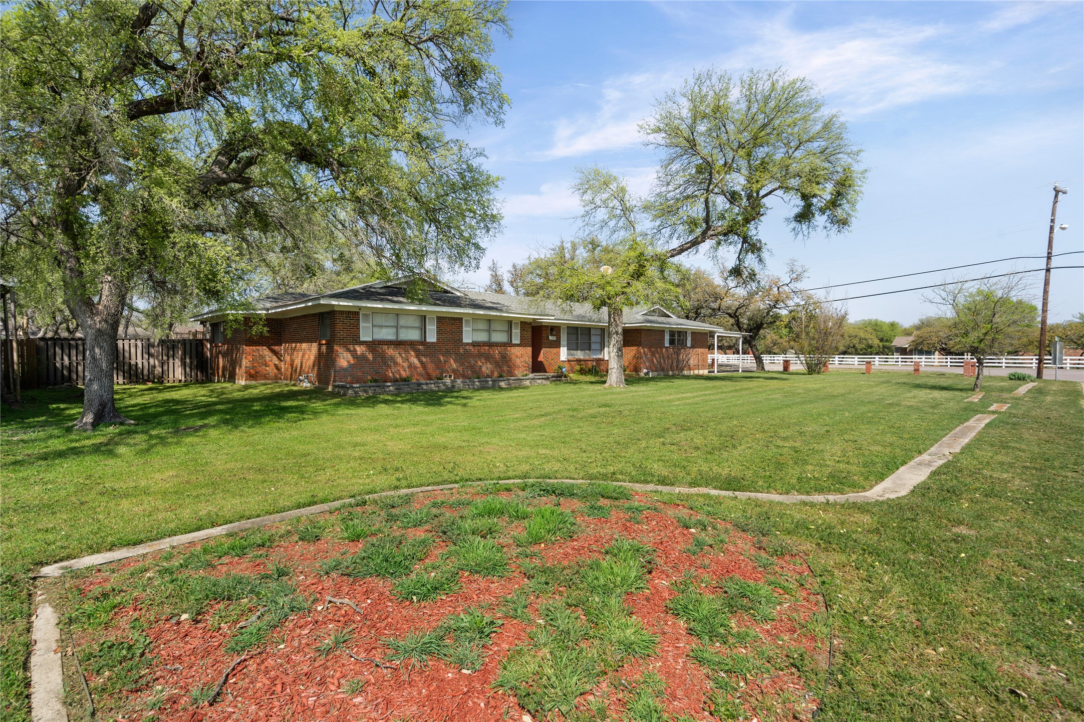 100 Paint Brush Road