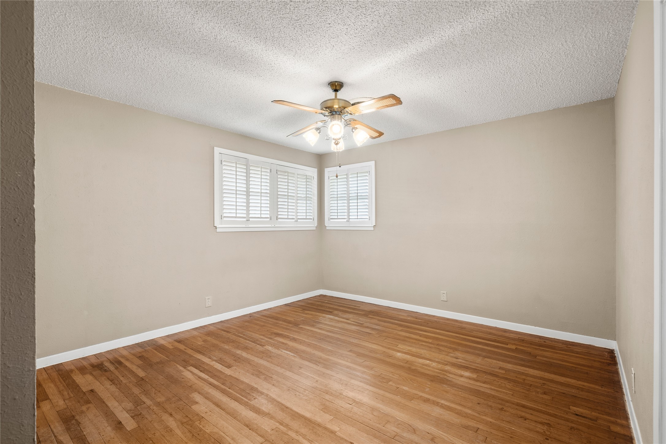 100 Paint Brush Road