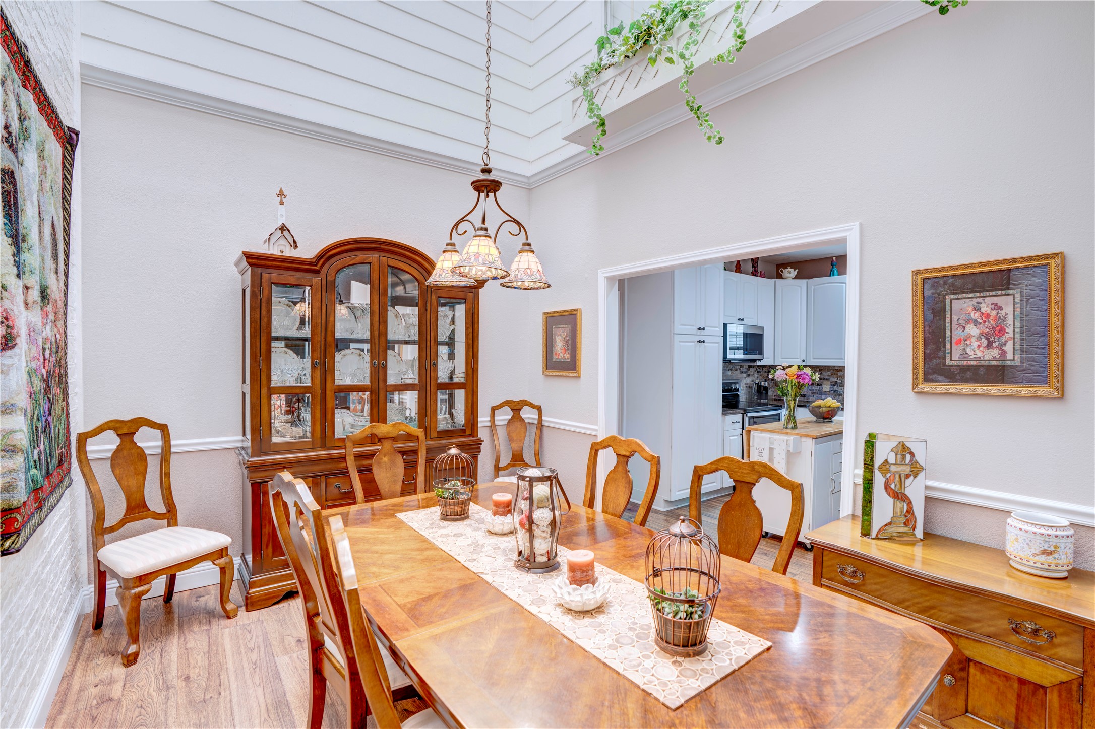 1215 Woodland Park Drive