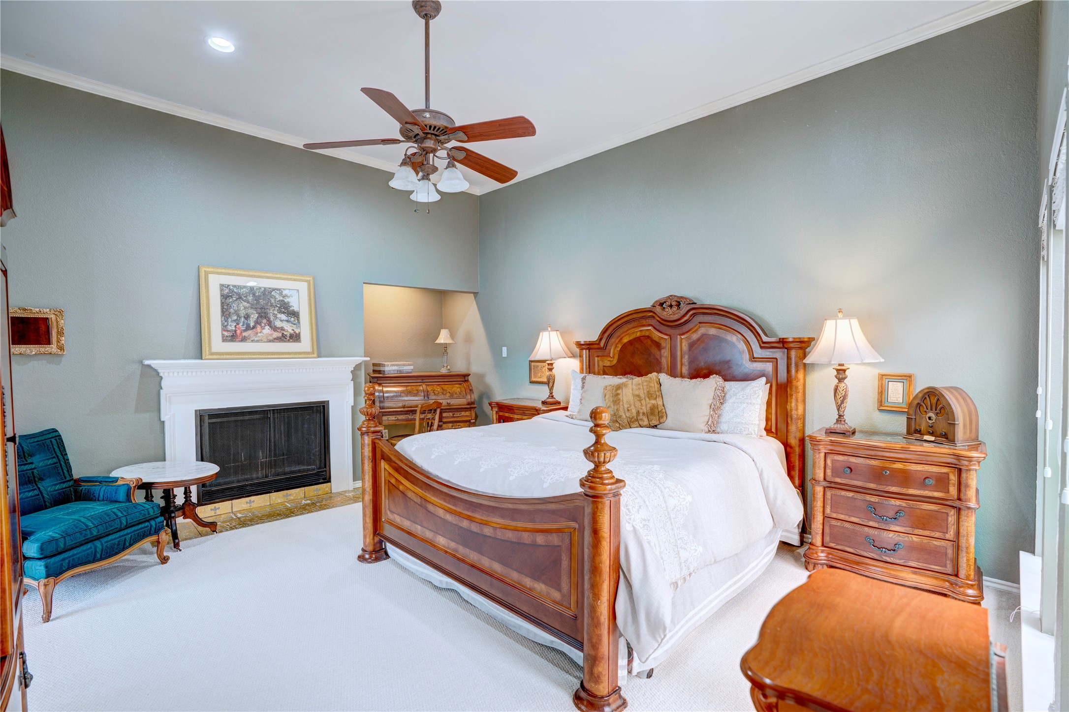 1215 Woodland Park Drive