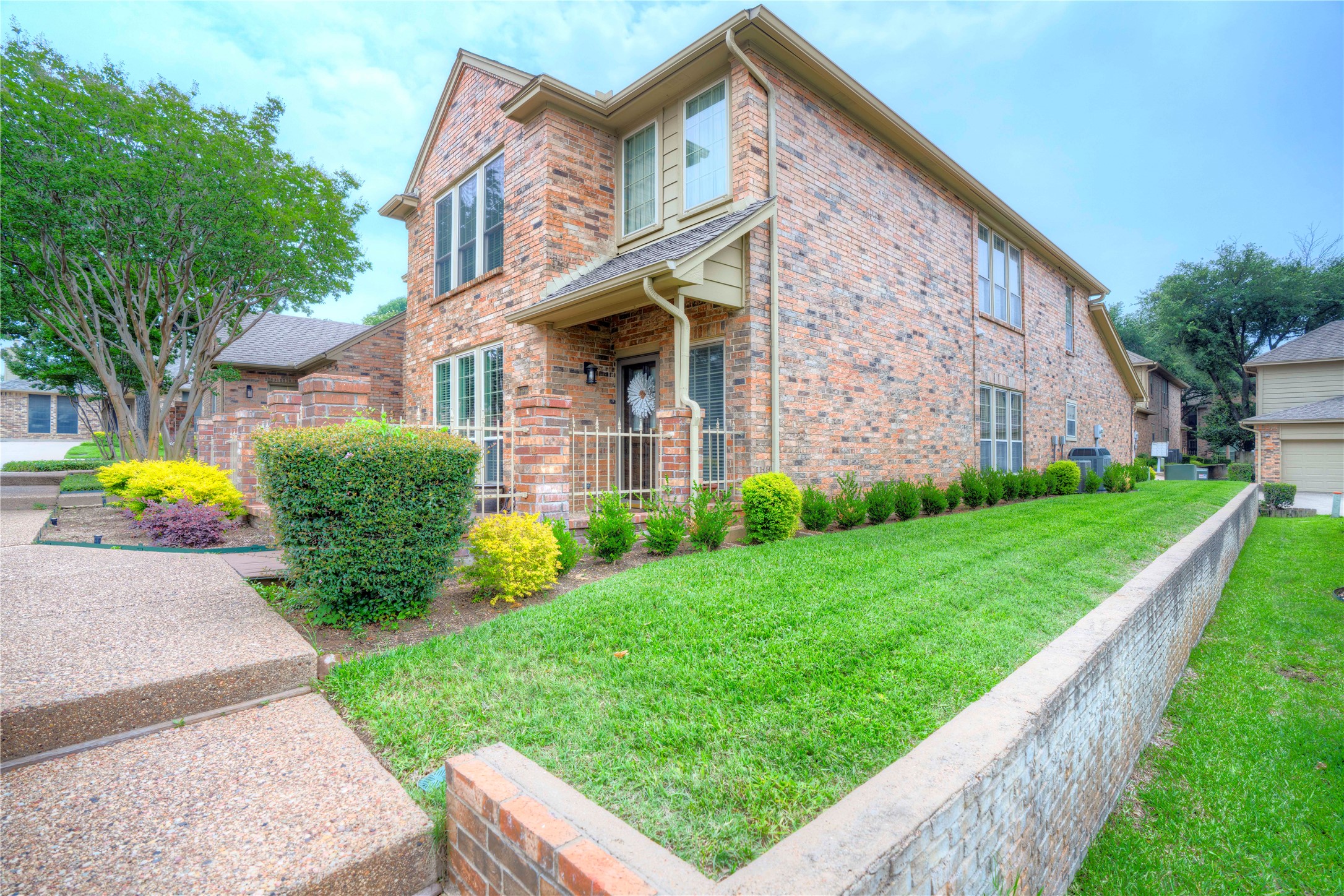 1215 Woodland Park Drive
