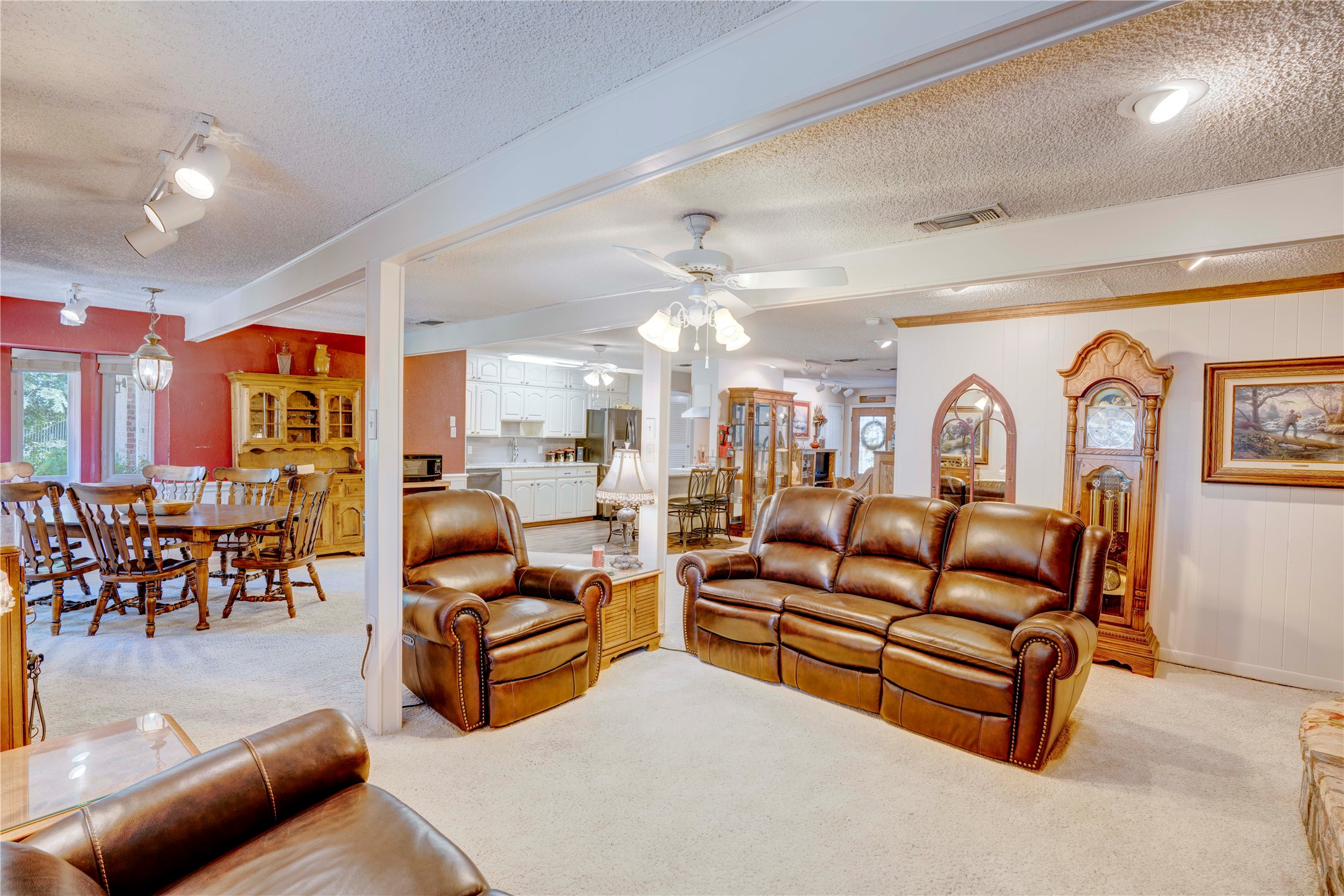 4905 Tracy Drive