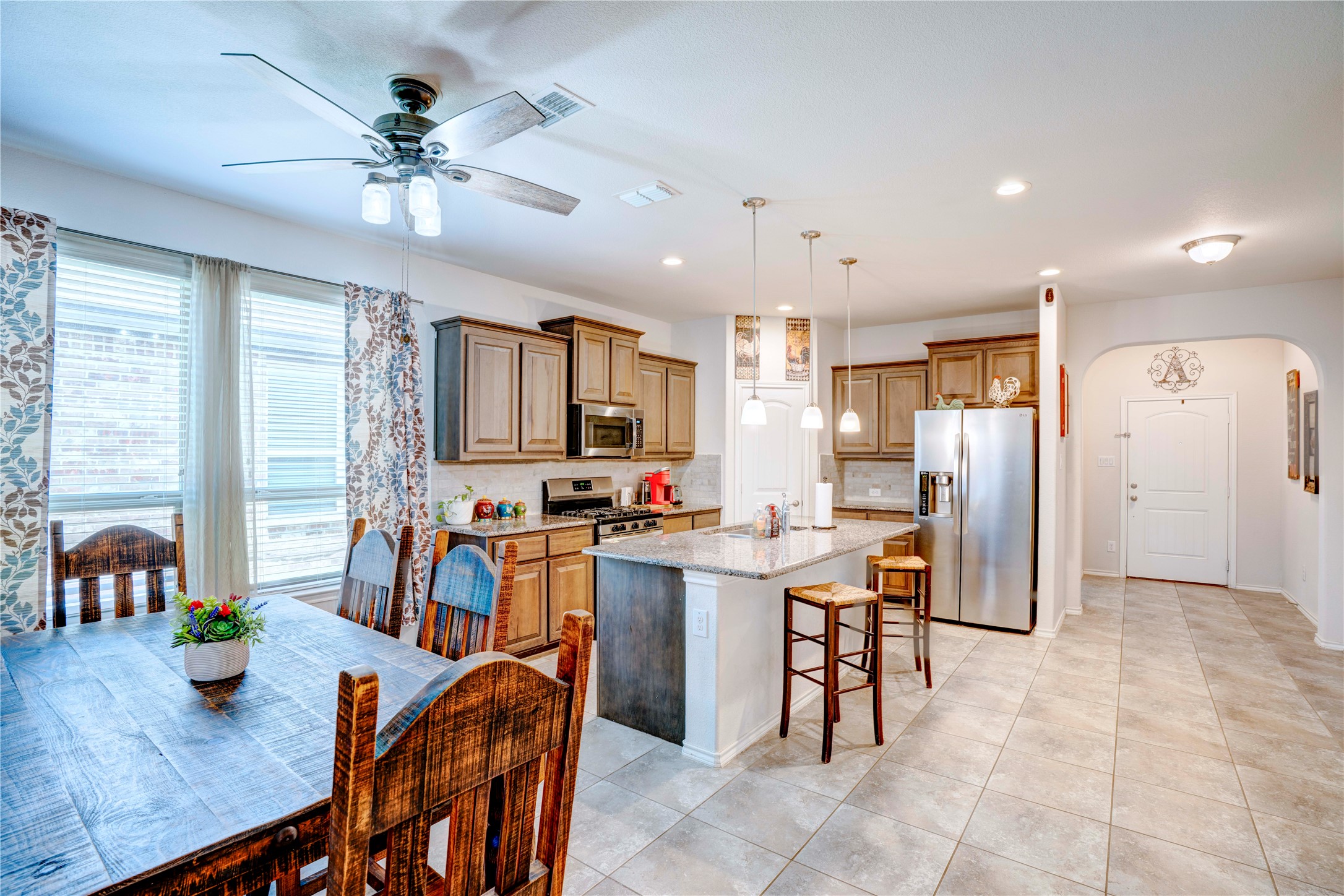 5233 Sugarcane Lane