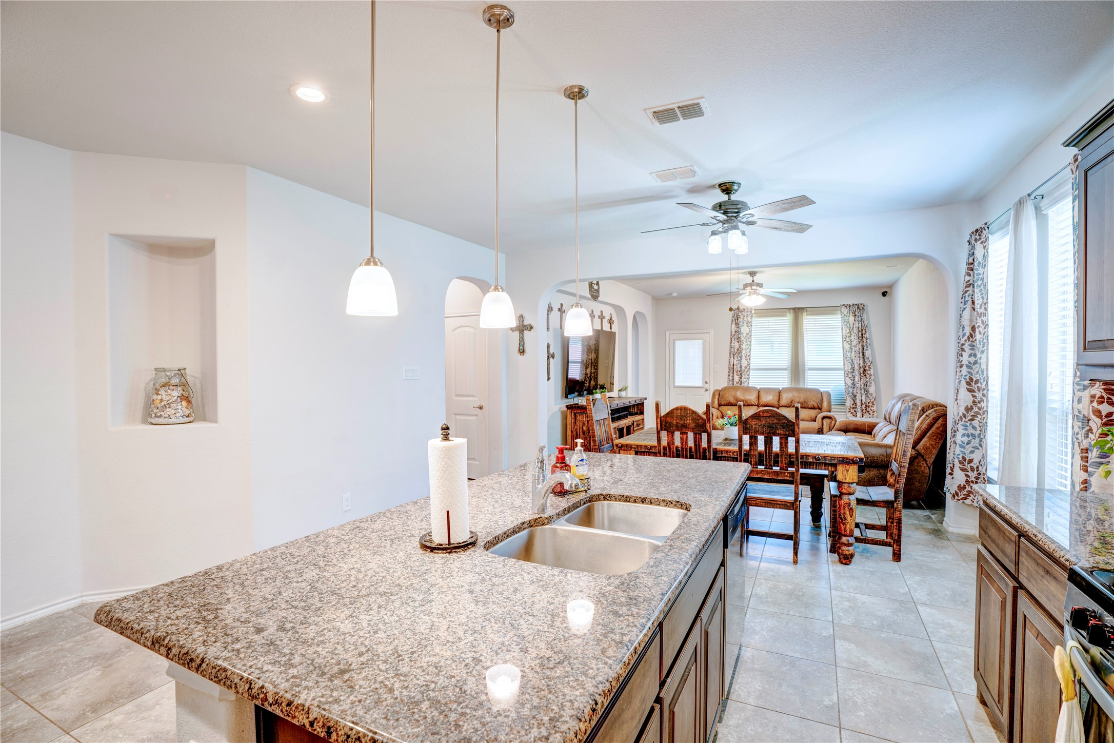 5233 Sugarcane Lane