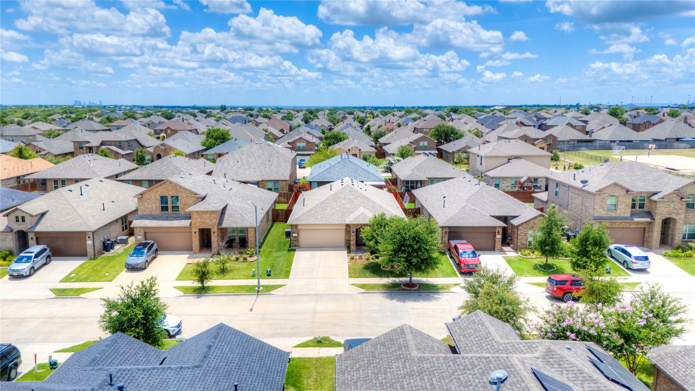 5233 Sugarcane Lane
