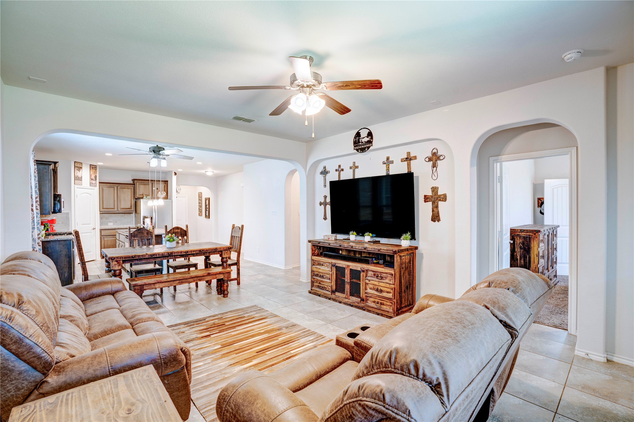 5233 Sugarcane Lane