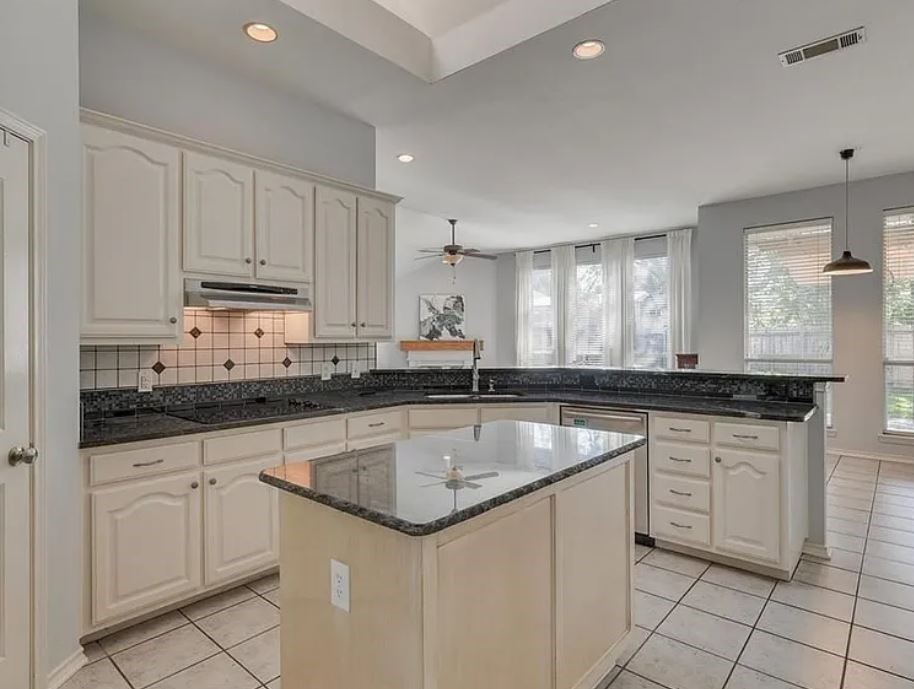 5893 Echo Bluff Drive
