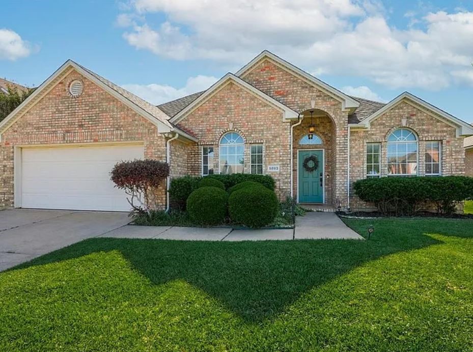 5893 Echo Bluff Drive