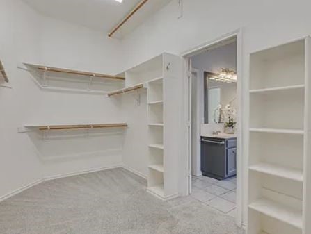 5893 Echo Bluff Drive