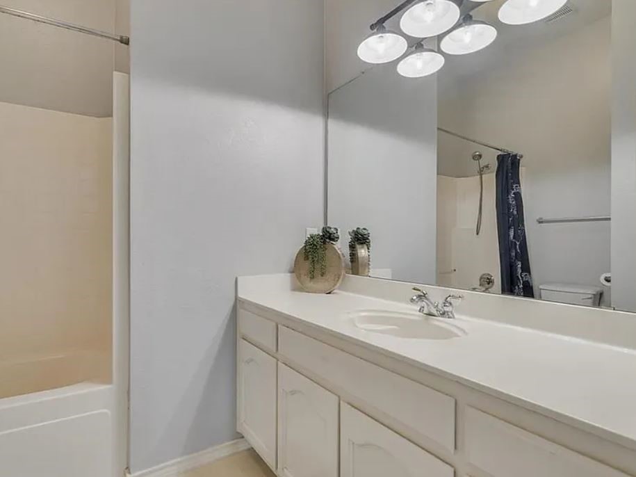 5893 Echo Bluff Drive