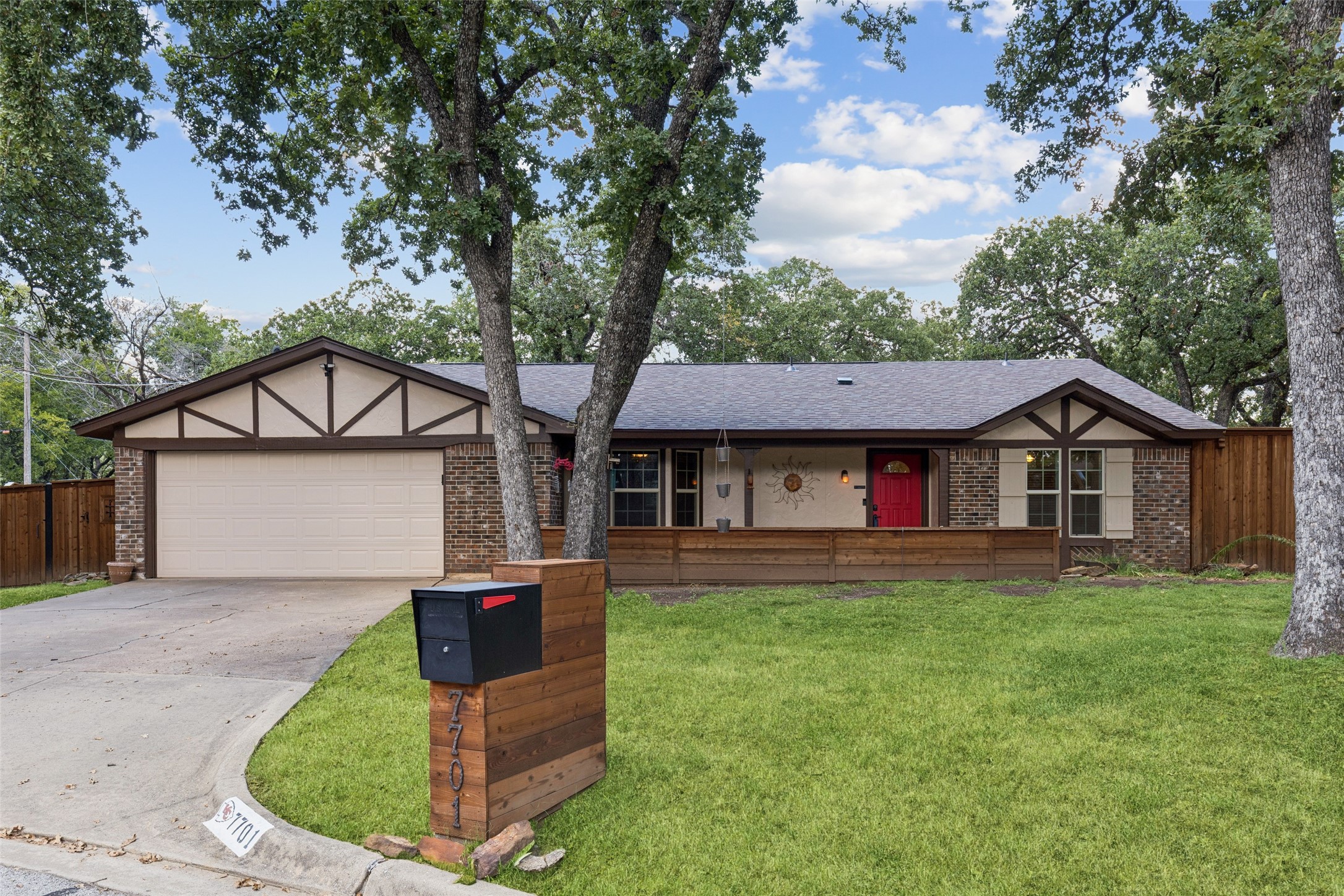 7701 Briarridge Court