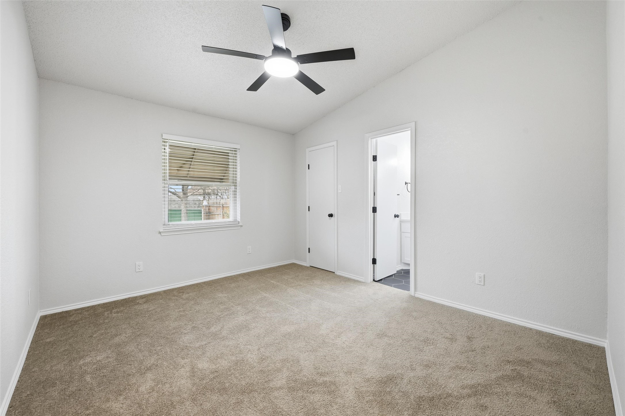6601 JERRI LYNN Drive