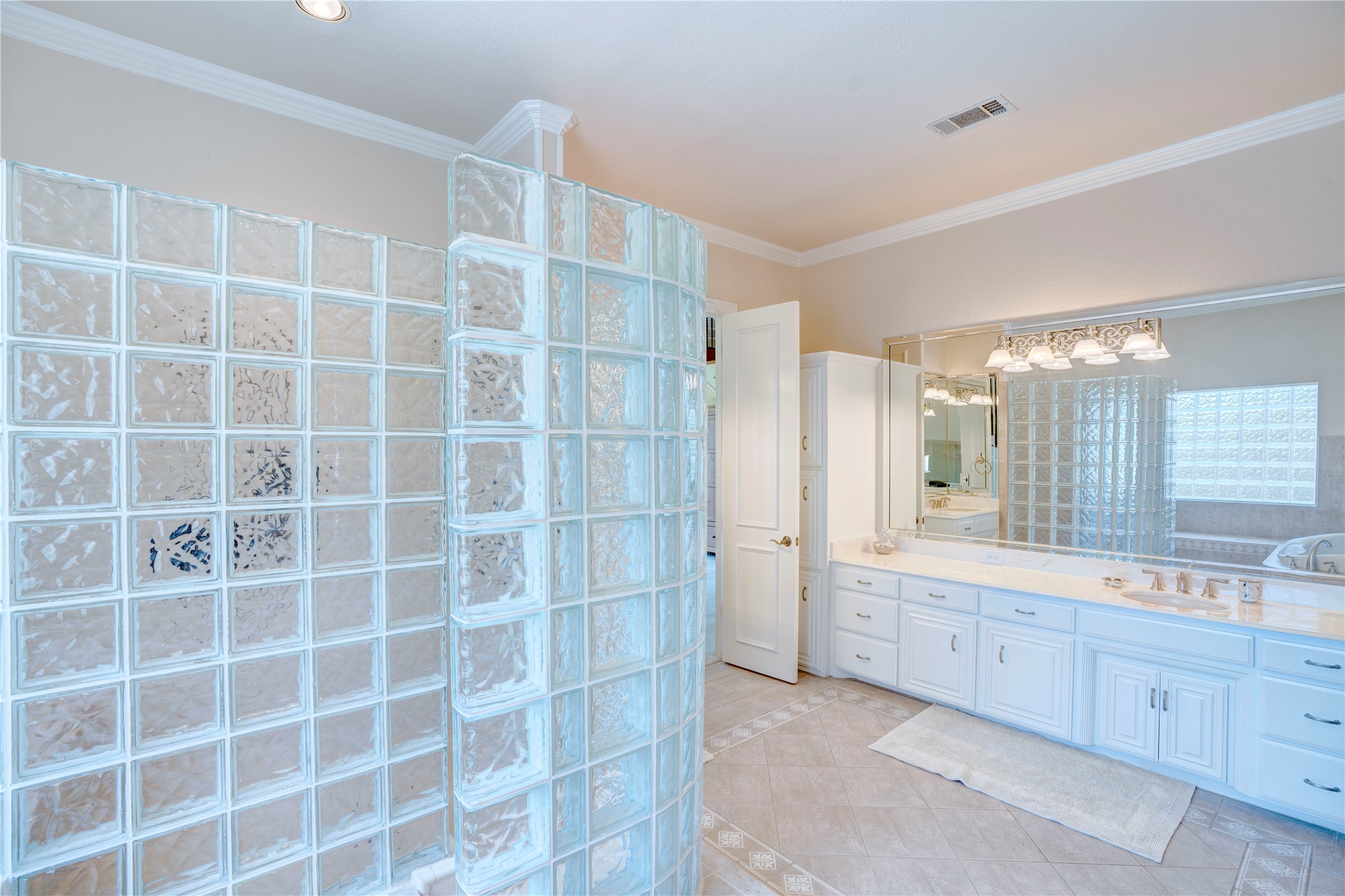 1132 Mallard Pointe Drive
