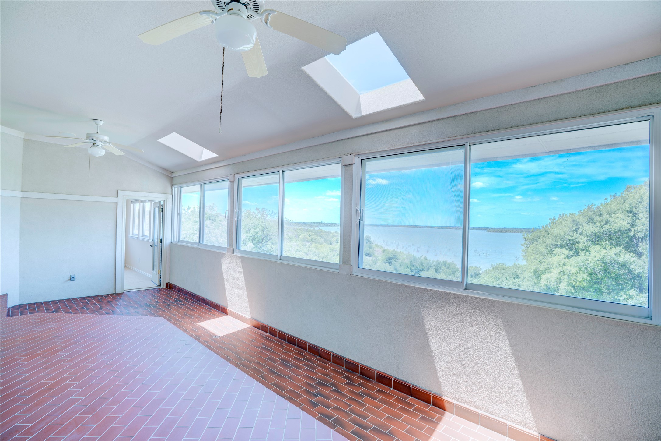1132 Mallard Pointe Drive