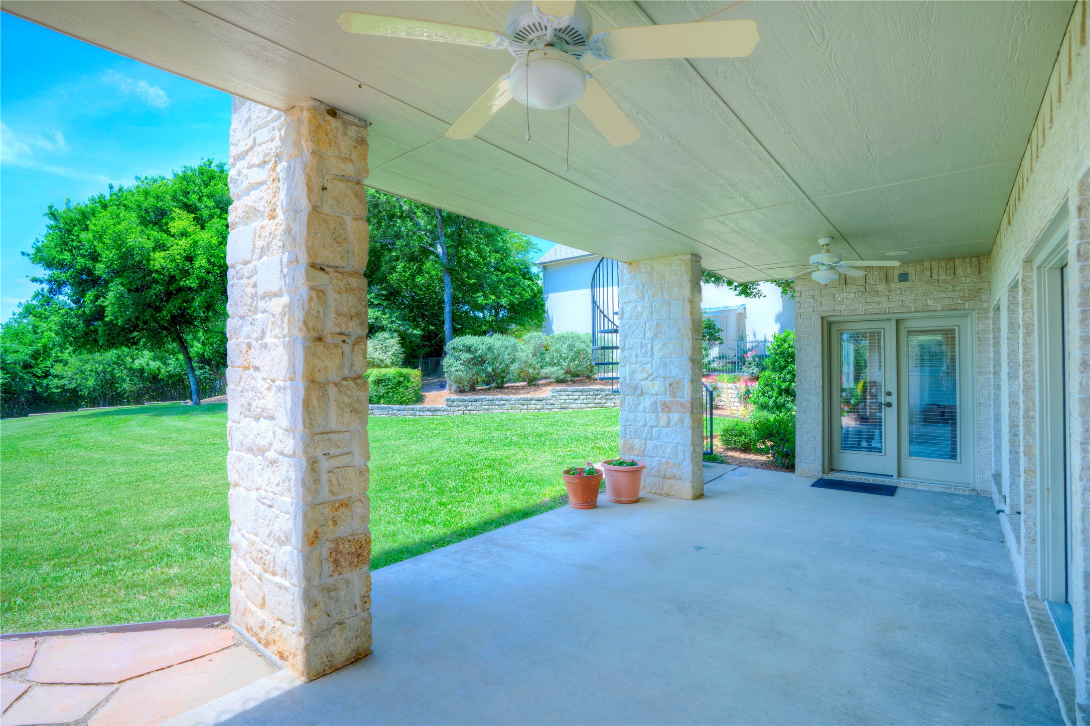 1132 Mallard Pointe Drive