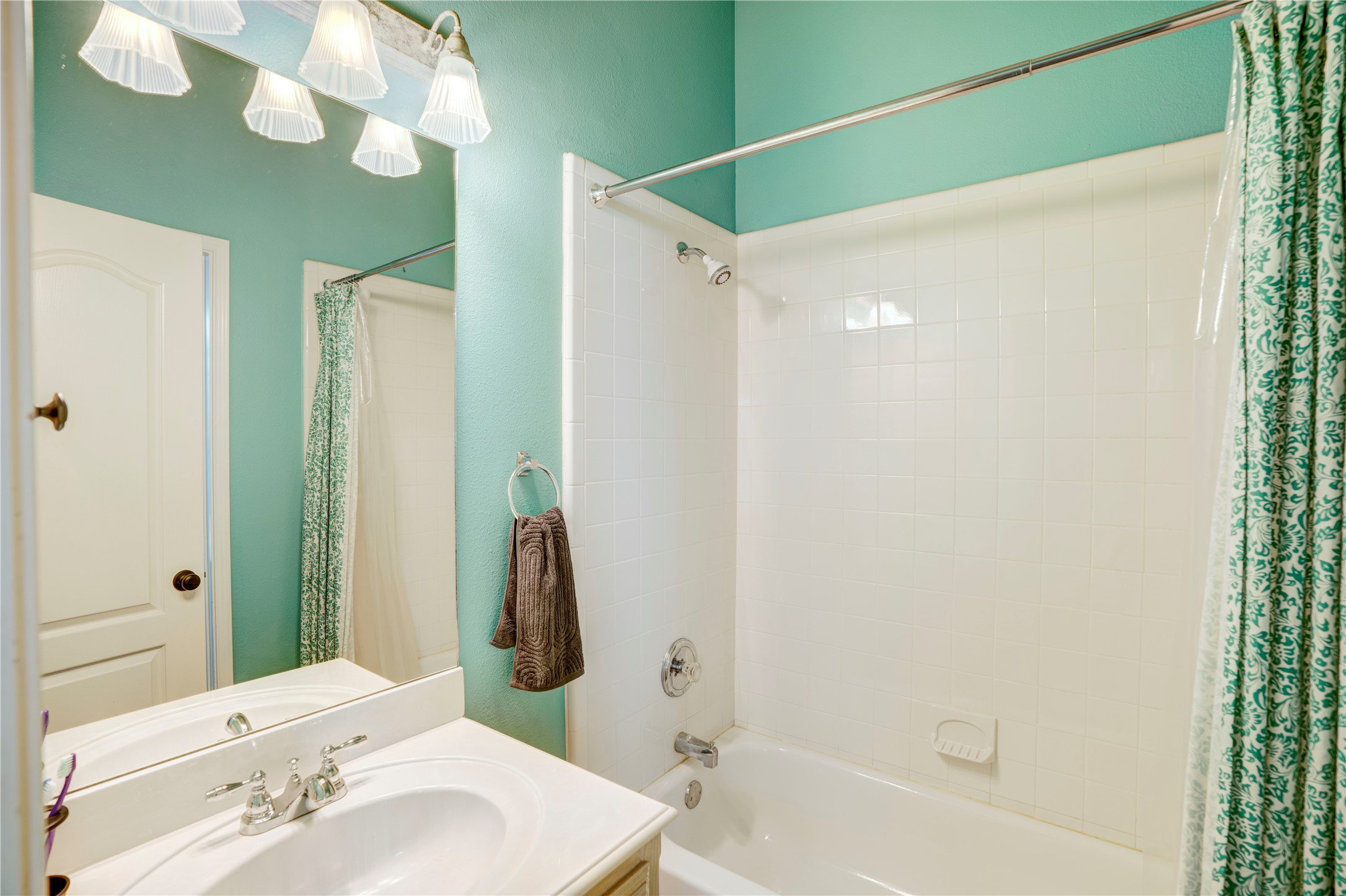 8628 Saranac Trail