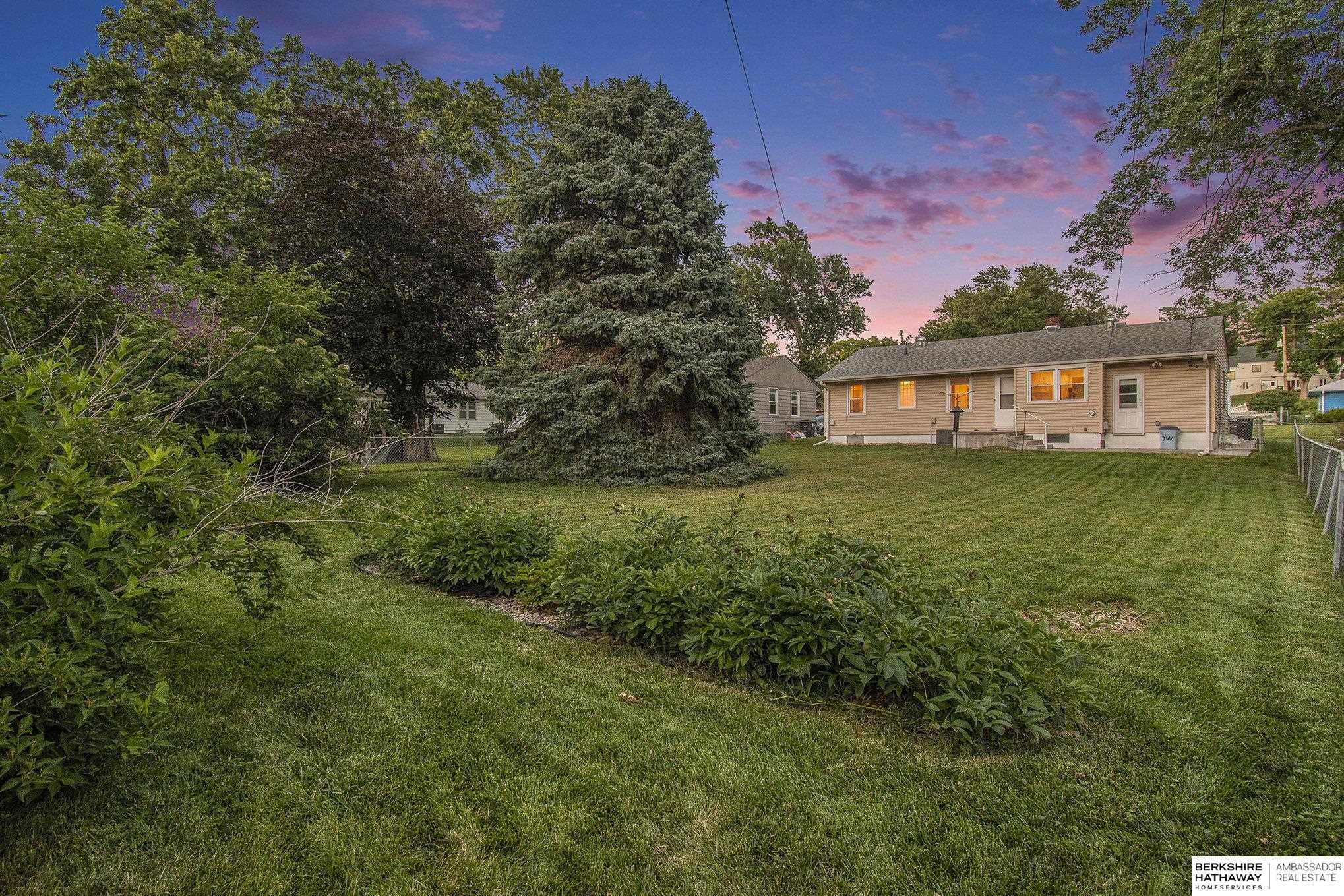 738 N 76th Street